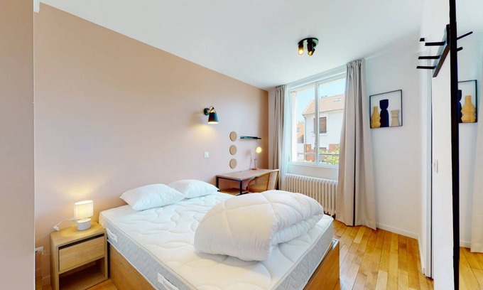 Montreuil Resort | 260 m² Private room ∙ 1 bedroom ∙ 2 guests