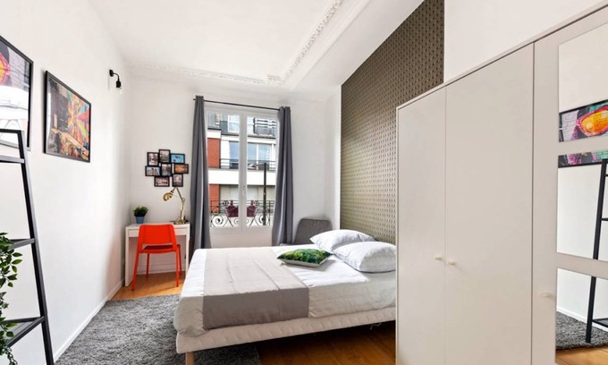 Louis Bertrand-Mirabeau-Semard Resort | 280 m² Private room ∙ 1 bedroom ∙ 11 guests