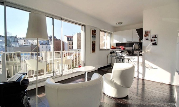 Combat Apartment | 29 m² Apartment ∙ 1 guest