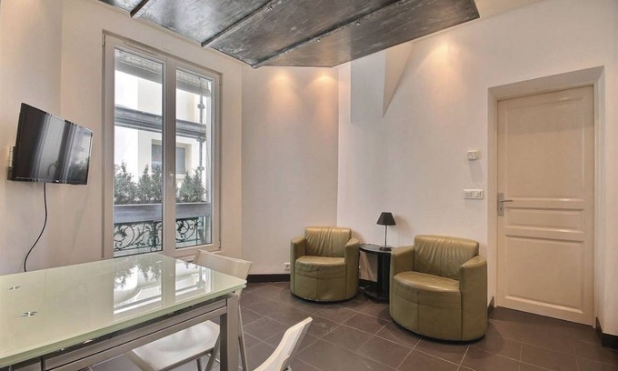 Grenelle Apartment | 29 m² Apartment ∙ 1 bedroom ∙ 2 guests