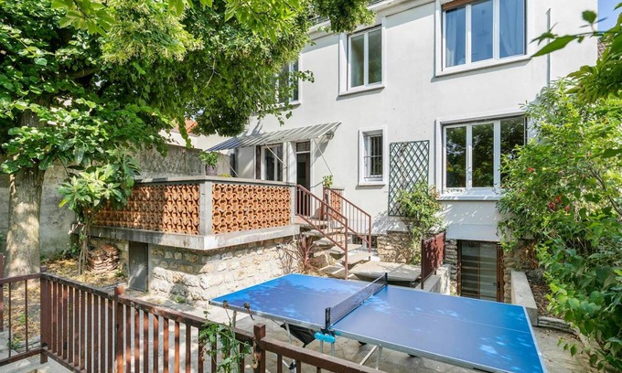 Vitry-sur-Seine Resort | 290 m² Private room ∙ 1 bedroom ∙ 11 guests