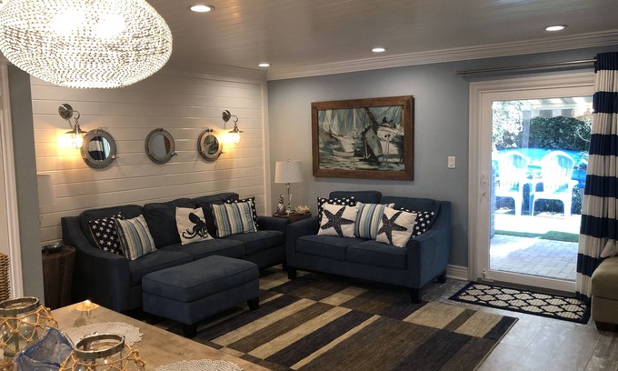 Destin House | 3 Bedroom 2.5 Bath with high end finishings #94. 1umb 2chair 3/1to11/1/21