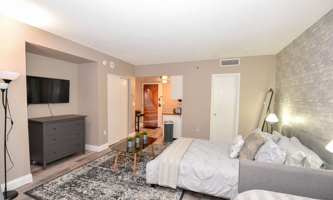 Southwest Orlando Condo | #3 LOCATION LOCATION LOCATION!