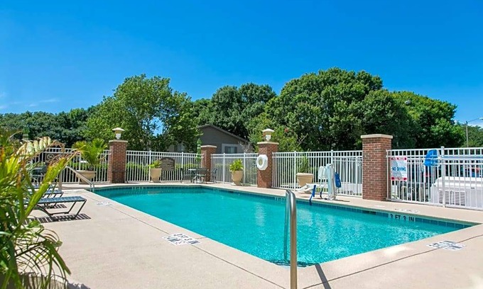 Winter Haven Hotel | 3-Star Hotel ∙ Holiday Inn Winter Haven, an IHG Hotel
