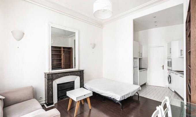 8th Arrondissement Apartment | 30 m² Apartment ∙ 2 guests
