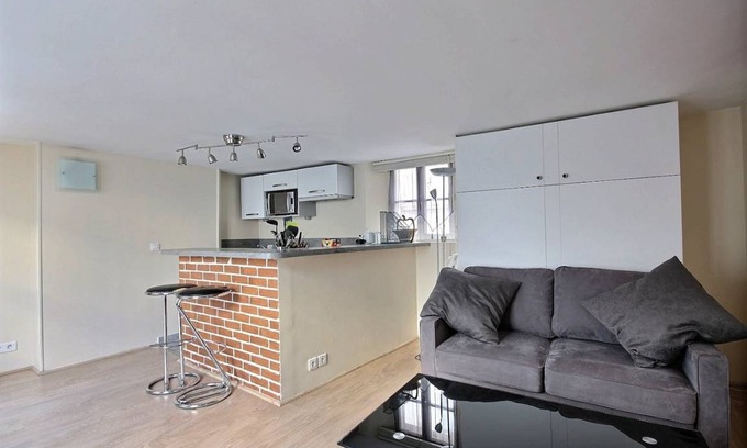 Quartier Sainte-Avoye Apartment | 30 m² Apartment ∙ 2 guests