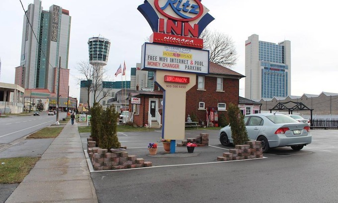 Fallsview Hotel | 30 m² Motel ∙ 127 guests