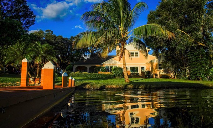 Winter Haven House | 306 m² House ∙ 4 bedrooms ∙ 22 guests