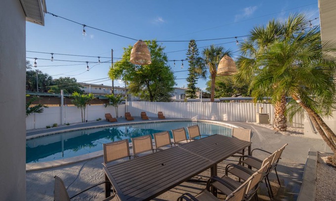 Harbor Bluffs House | 307 m² House ∙ 4 bedrooms ∙ 19 guests