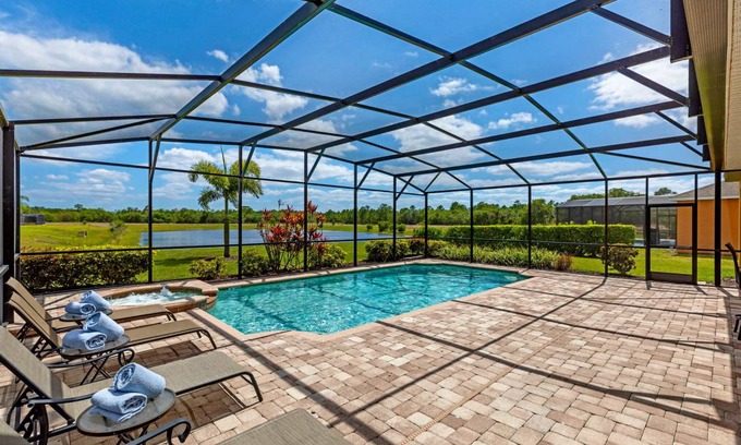 Watersong House | 313 m² House ∙ 5 bedrooms ∙ 10 guests
