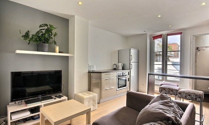 Grenelle Apartment | 32 m² Apartment ∙ 1 bedroom ∙ 2 guests