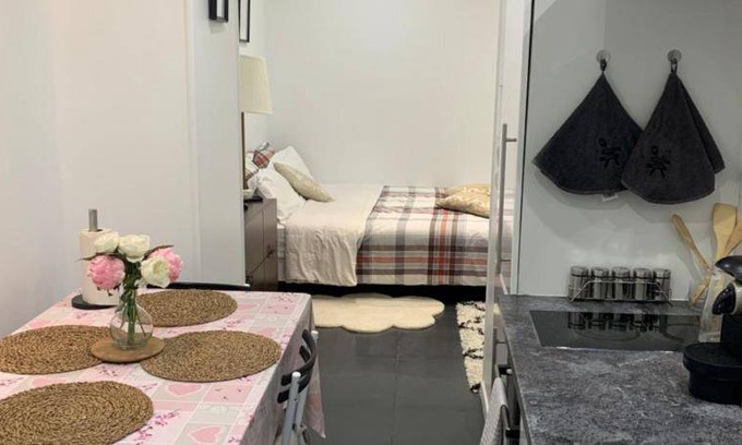 Quartier de la Chapelle Apartment | 33 m² Apartment ∙ 1 bedroom ∙ 3 guests