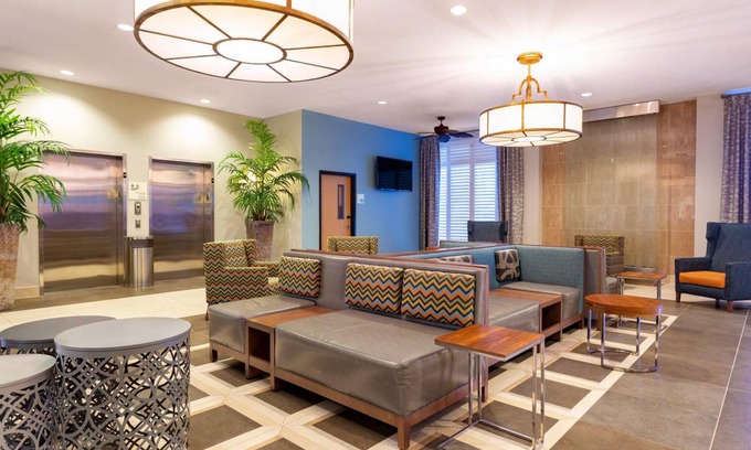 Winter Haven Hotel | 33 m² Hotel ∙ 127 guests