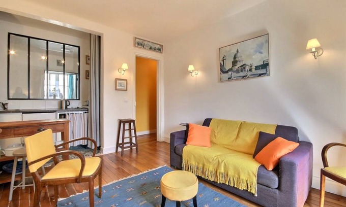 Latin Apartment | 35 m² Apartment ∙ 1 bedroom ∙ 2 guests