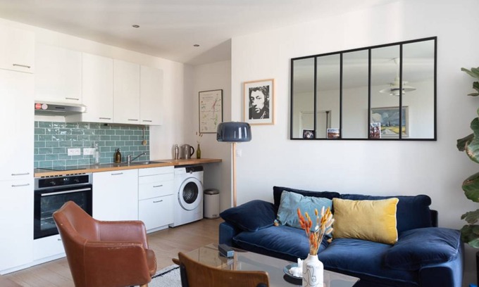 Les Puces de Saint-Ouen Apartment | 35 m² Apartment ∙ 1 bedroom ∙ 2 guests