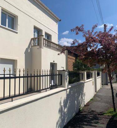 Bondy Bed & Breakfast | 350 m² Bed and breakfast ∙ 2 guests