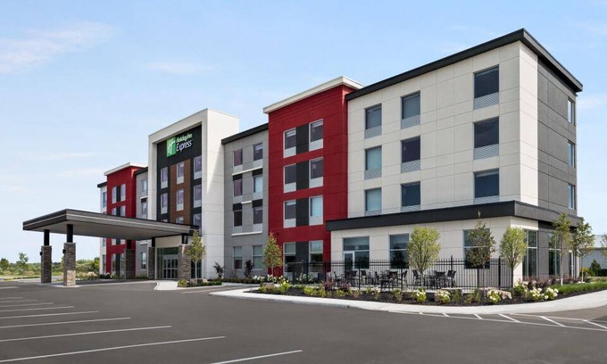 Strathroy Hotel | 355 m² Hotel ∙ 8 guests