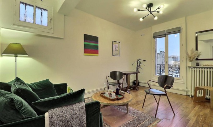 Combat Apartment | 39 m² Apartment ∙ 1 bedroom ∙ 2 guests