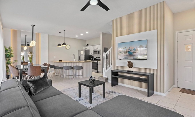 Bay Lake House | 4 Bedrooms/3 Bathrooms/Encantada (8549 BL)