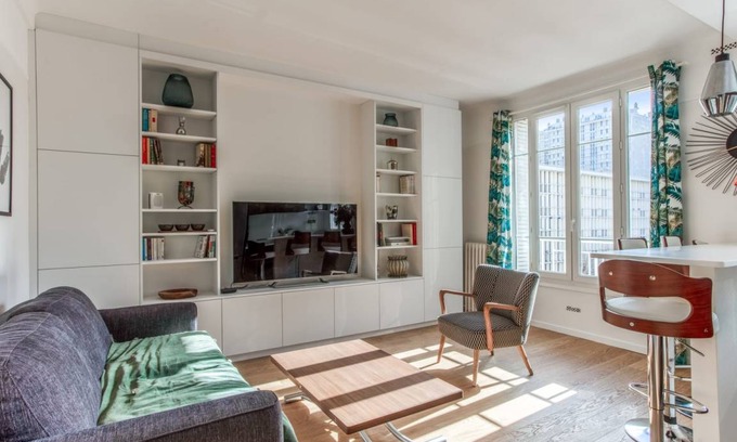 Republique–Point-du-Jour Apartment | 40 m² Apartment ∙ 1 bedroom ∙ 2 guests