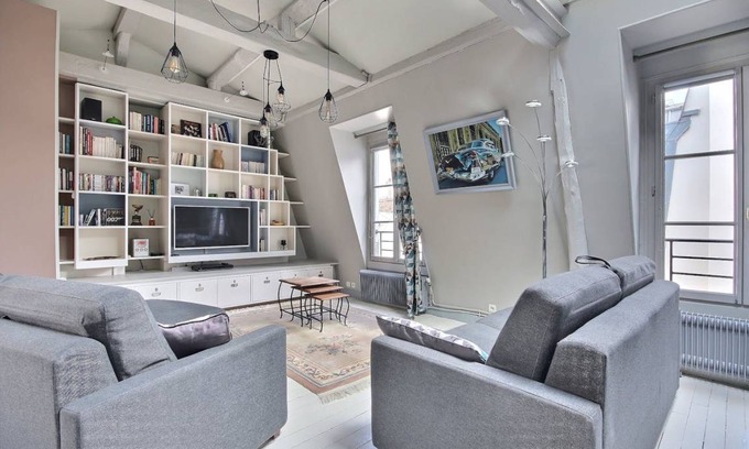 Palais-Royal Apartment | 40 m² Apartment ∙ 2 guests