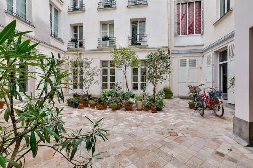Quartier Sainte-Avoye Apartment | 40 m² Apartment ∙ 2 bedrooms ∙ 4 guests