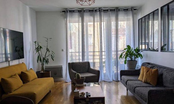 Suresnes Apartment | 50 m² Apartment ∙ 1 bedroom ∙ 4 guests