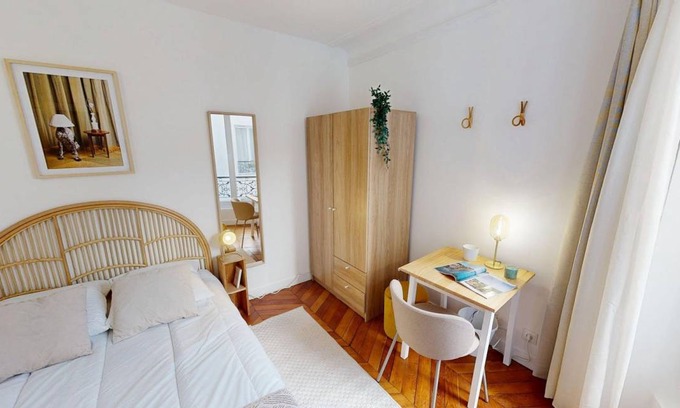 Quartier de Rochechouart Resort | 50 m² Private room ∙ 1 bedroom ∙ 1 guest