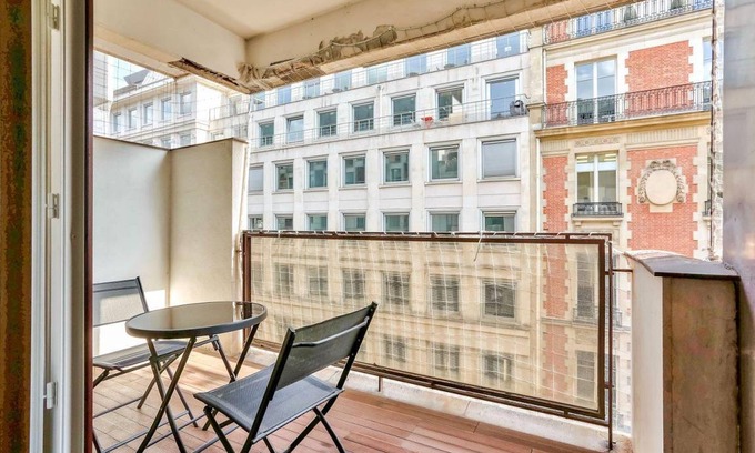 Faubourg-du-Roule Apartment | 57 m² Apartment ∙ 4 guests