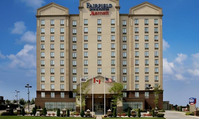 Northeast Mississauga Hotel | 58 m² Hotel ∙ 6 guests