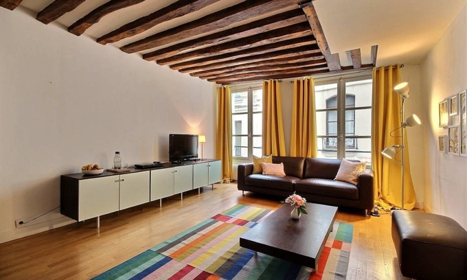 Les Halles Apartment | 59 m² Apartment ∙ 1 bedroom ∙ 2 guests