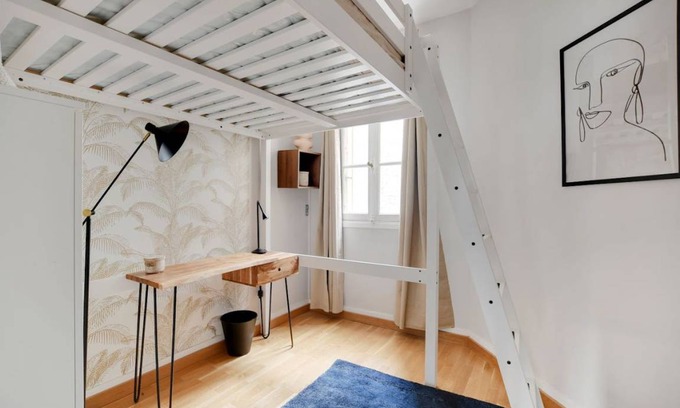 15th Arrondissement Resort | 65 m² Private room ∙ 1 bedroom ∙ 4 guests