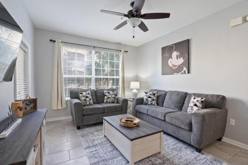 Windsor Hills House | 7671 Comrow Unit 205