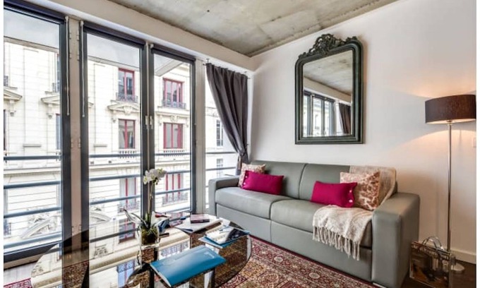 Quartier Saint-Georges Apartment | 80 m² Apartment ∙ 3 bedrooms ∙ 6 guests