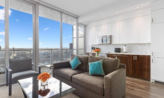 Centretown Apartment | 81 m² Serviced apartment ∙ 8 guests