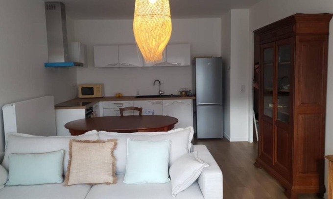 Rosny-sous-Bois Resort | 85 m² Private room ∙ 1 bedroom ∙ 3 guests