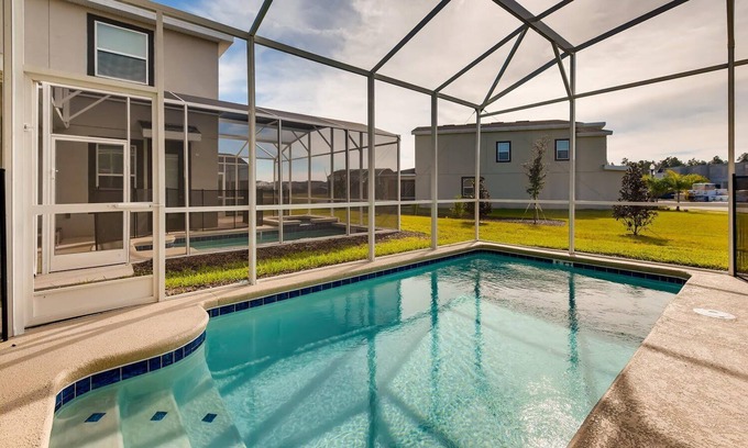 Four Corners House | 8992 CC - Exquisite 5 Bed Single Family