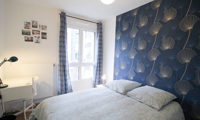 Clichy Resort | 90 m² Private room ∙ 1 bedroom ∙ 5 guests