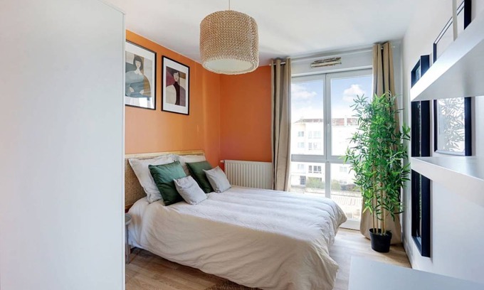 Villejuif Resort | 93 m² Private room ∙ 1 bedroom ∙ 4 guests