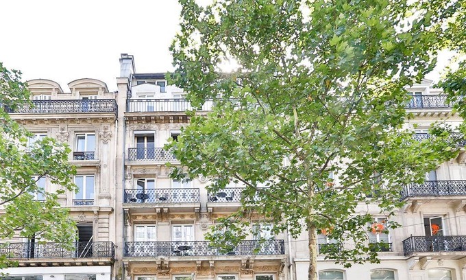 Strasbourg -Saint-Denis Apartment | 95 m² Apartment ∙ 3 bedrooms ∙ 14 guests