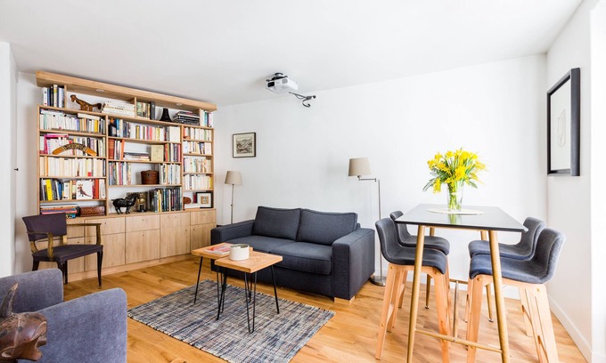 Quartier de la Monnaie Apartment | À la Mode Retreat by the Seine, by Veeve