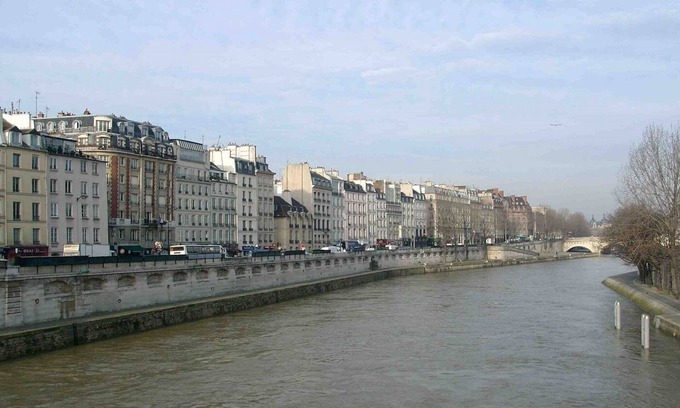 Sorbonne Apartment | A RARE PARISIAN GEM NESTLED ON THE PRESTIGIOUS ÎLE DE LA CITÉ – 140 SQM