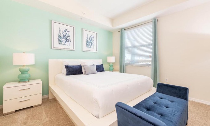 Historic Downtown Kissimmee Apartment | Amazing 3 bedroom condo with Star Wars bedroom