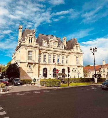 Neuilly-sur-Seine Apartment | Apartment ∙ 1 bedroom ∙ 2 guests