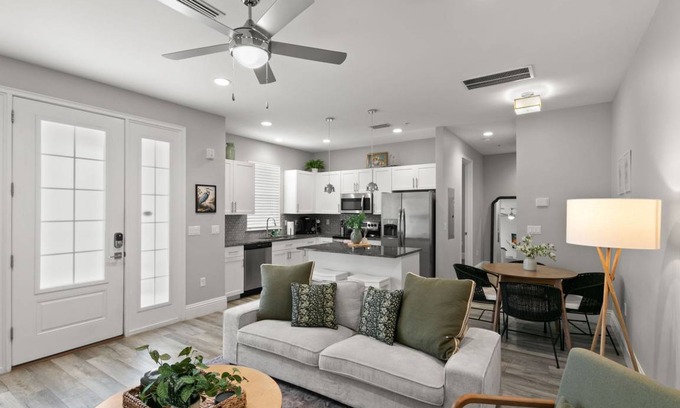 Safety Harbor Apartment | Apartment ∙ 2 bedrooms ∙ 4 guests