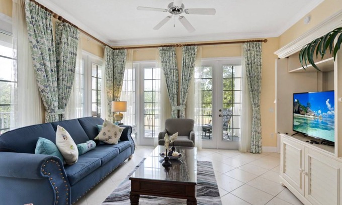 Reunion Apartment | Apartment ∙ 3 bedrooms ∙ 6 guests