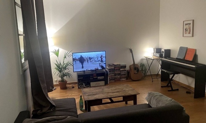 Combat Apartment | Apartment Paris 11th (Republic)