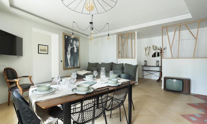 Saint-Germain-des-Pres Apartment | Apartment Saint Germain des Prés by Studio prestige