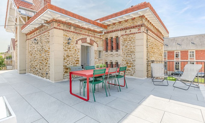Lagny-sur-Marne Apartment | Apartment with private terrace 15 min from Disney