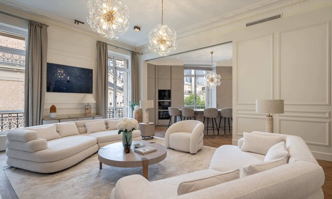 Champs-Elysees Apartment | Appartement Avenue Montaigne